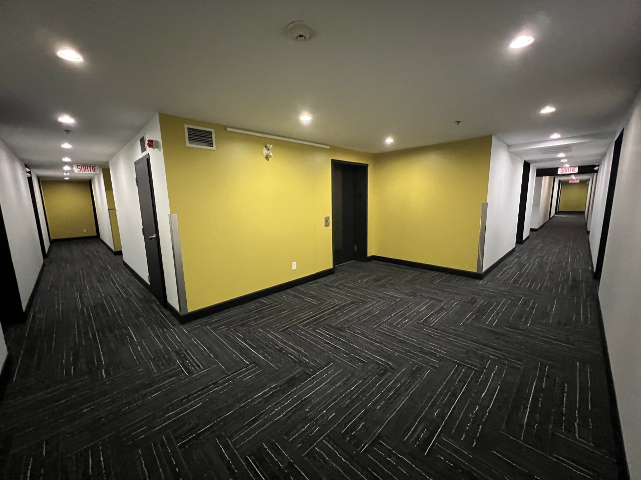 Peinture commerciale bureaux Longueuil